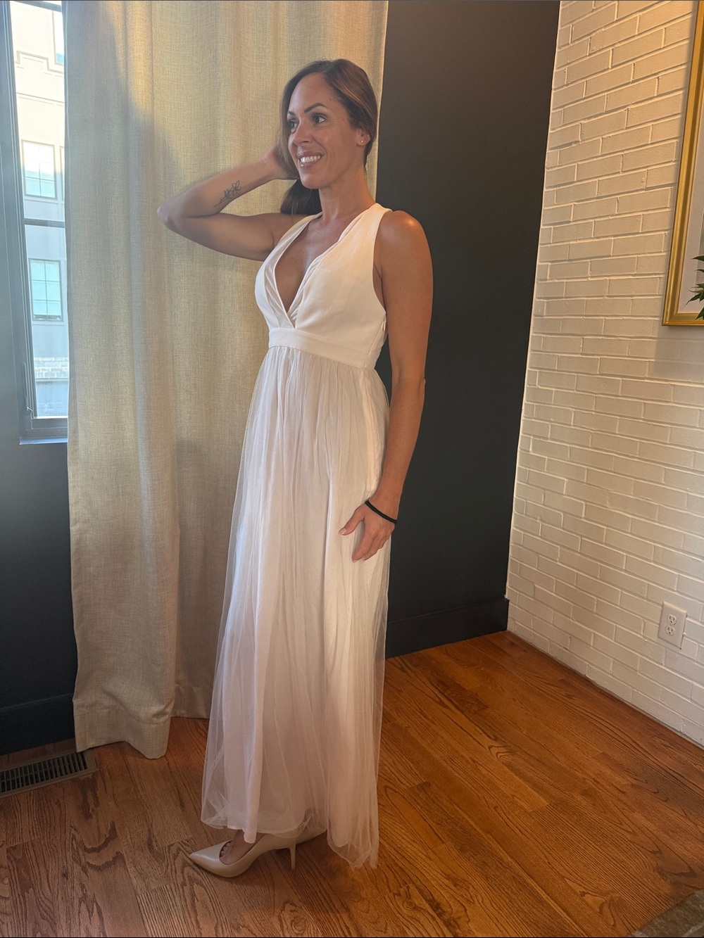 BCBGeneration White Deep V-Neck Chiffon Maxi Gown